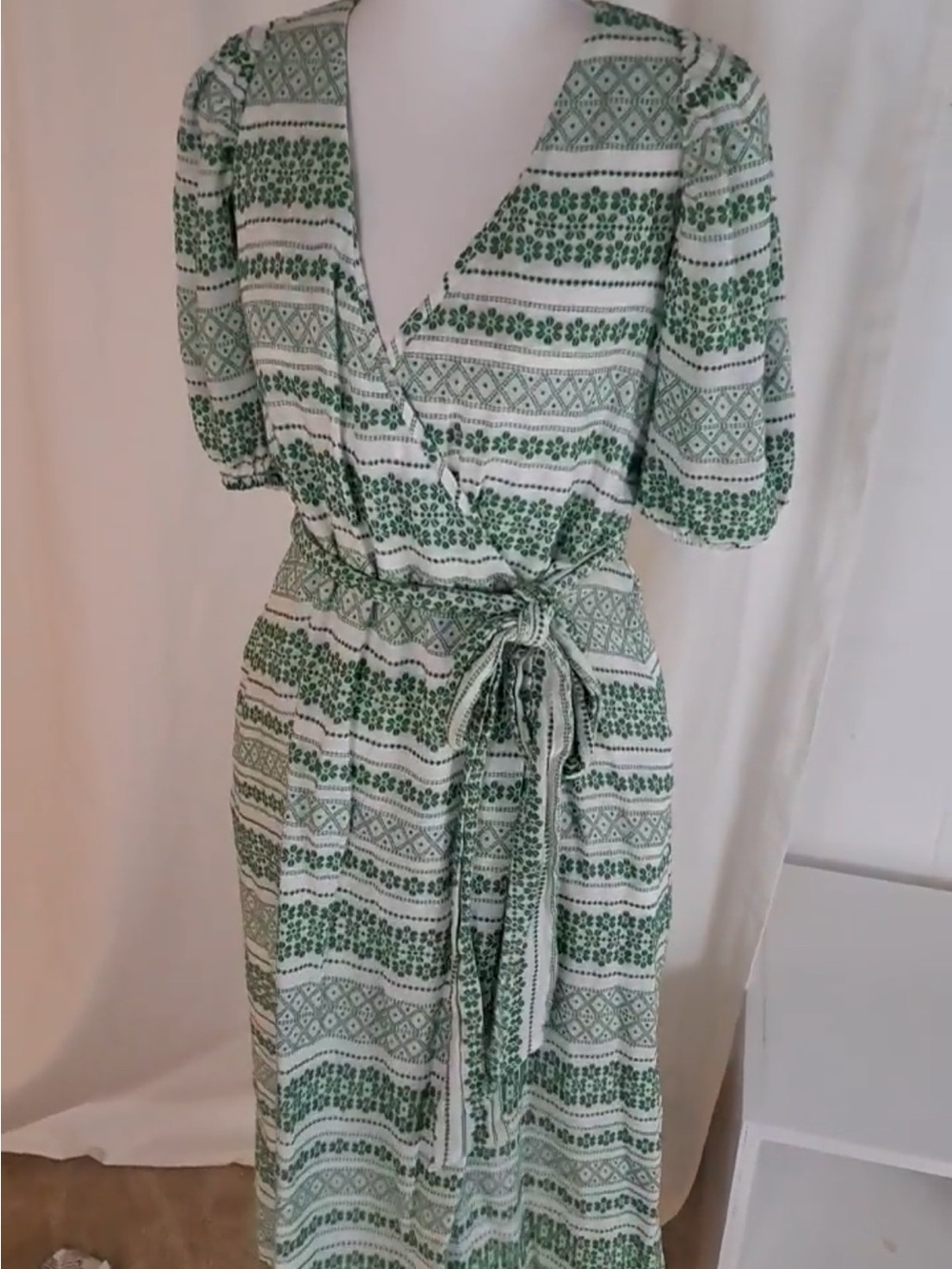 Ann Taylor Green and White Patterned Wrap Midi Dress